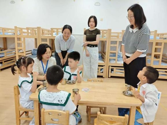 250623筑牢安全防线  守护成长乐园——栖幼翡翠天域园六月督学_html_m35fc2538.jpg