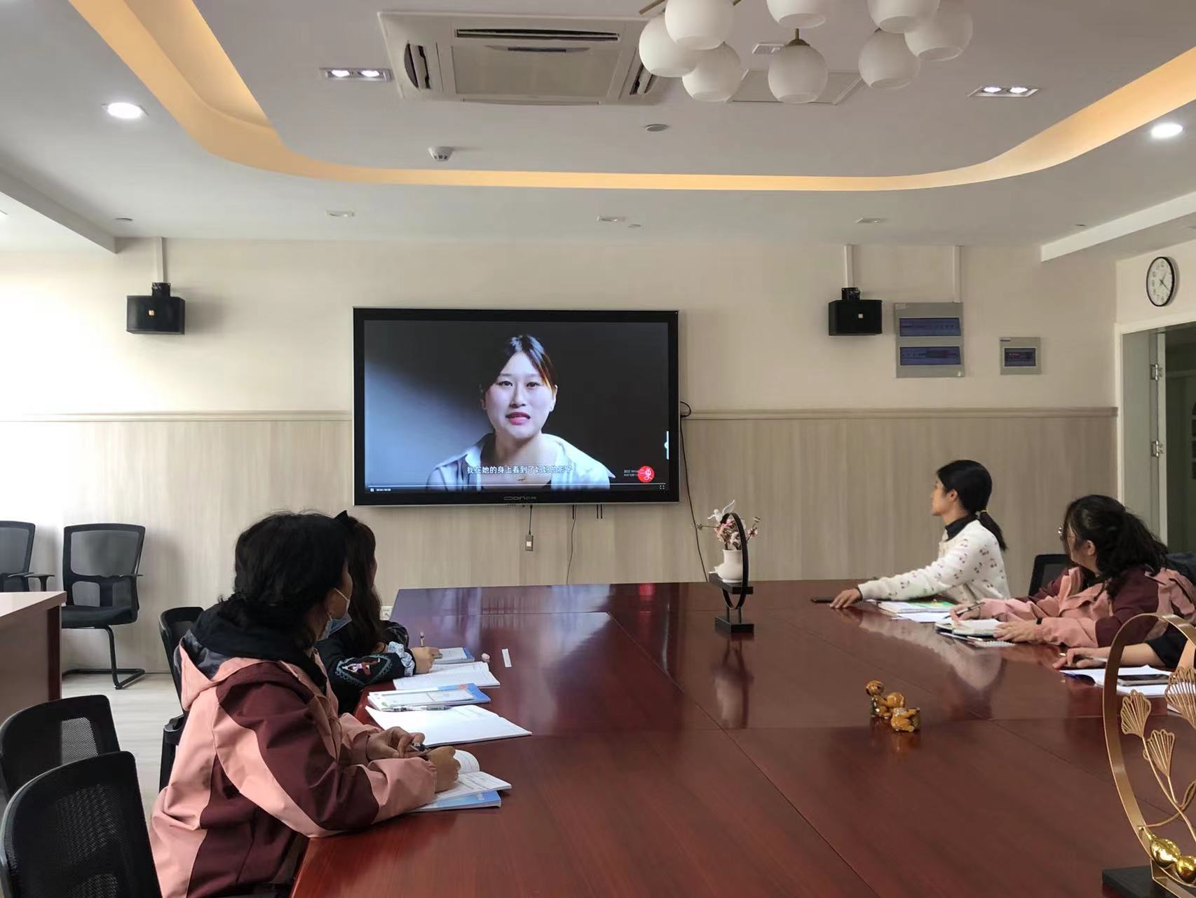 【枫香栖幼】注师德故事 品爱国情怀  ——记栖霞幼儿园石埠湾园师德主题活动