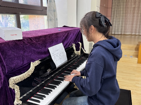 241101技能精于心 考核展风采——栖幼五福园教师技能考核活动_html_1f0dfd1c.jpg