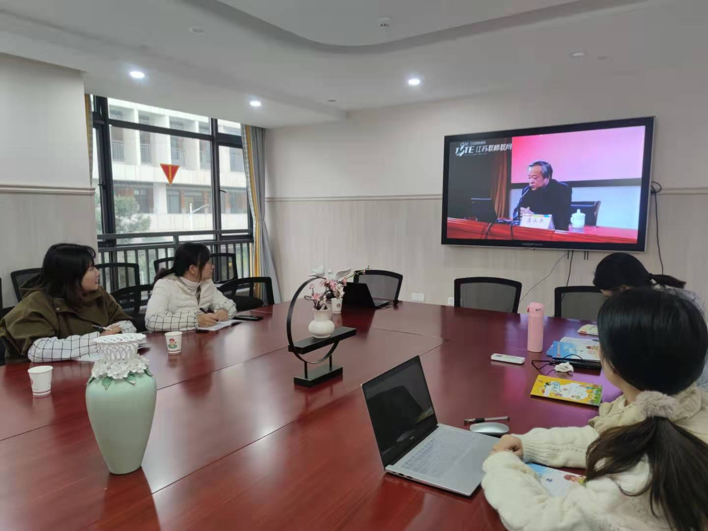 【枫香栖幼】教研中收获 反思中成长 ——记栖霞幼儿园石埠湾园课程游戏化讲座学习