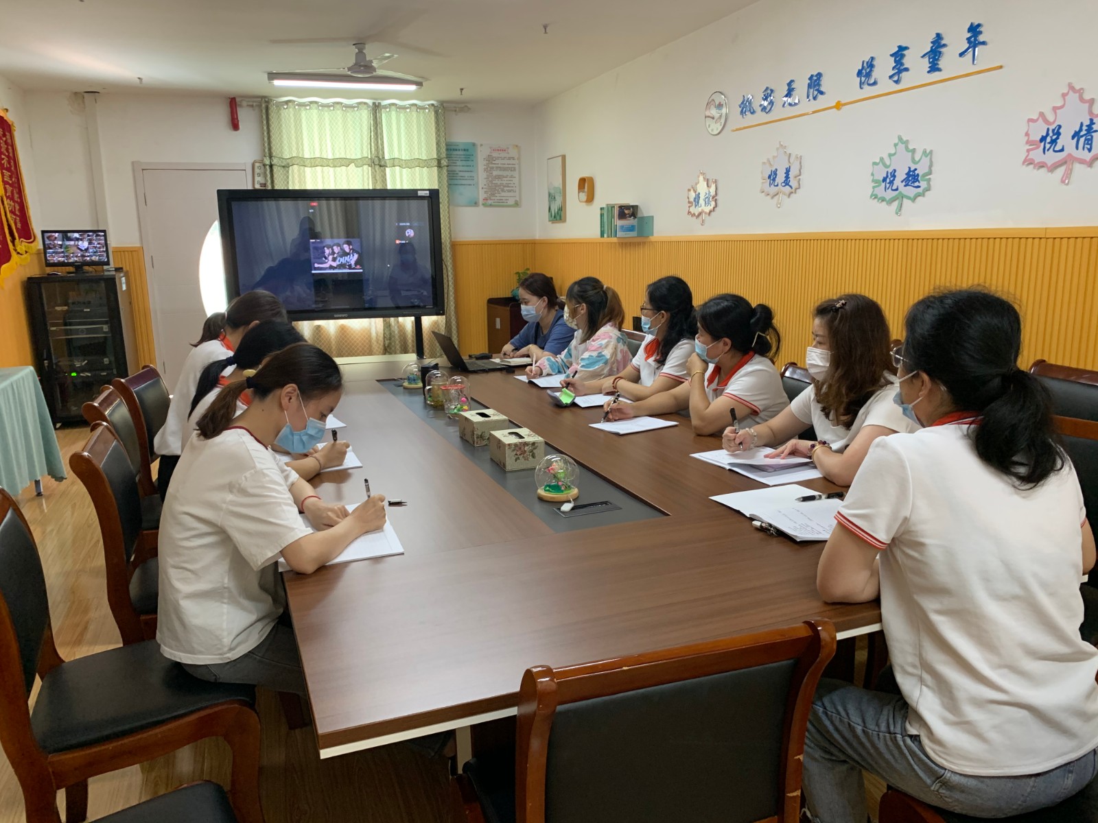 【枫香栖幼】线上培训  共同成长 ——记栖幼红枫园“宝贝启步”电子成长手册制作培训活动