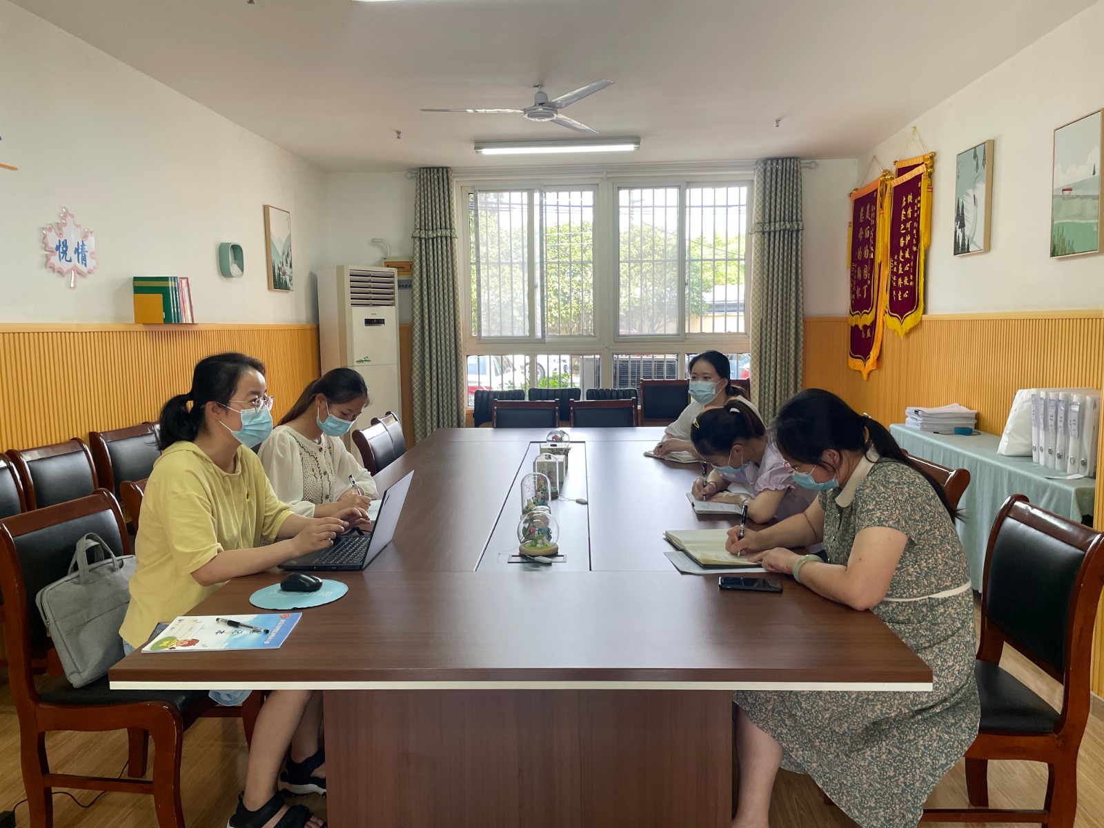 【枫香栖幼】以研促教  以研促发展  ——栖霞幼儿园红枫园课程中心教研组活动（二）