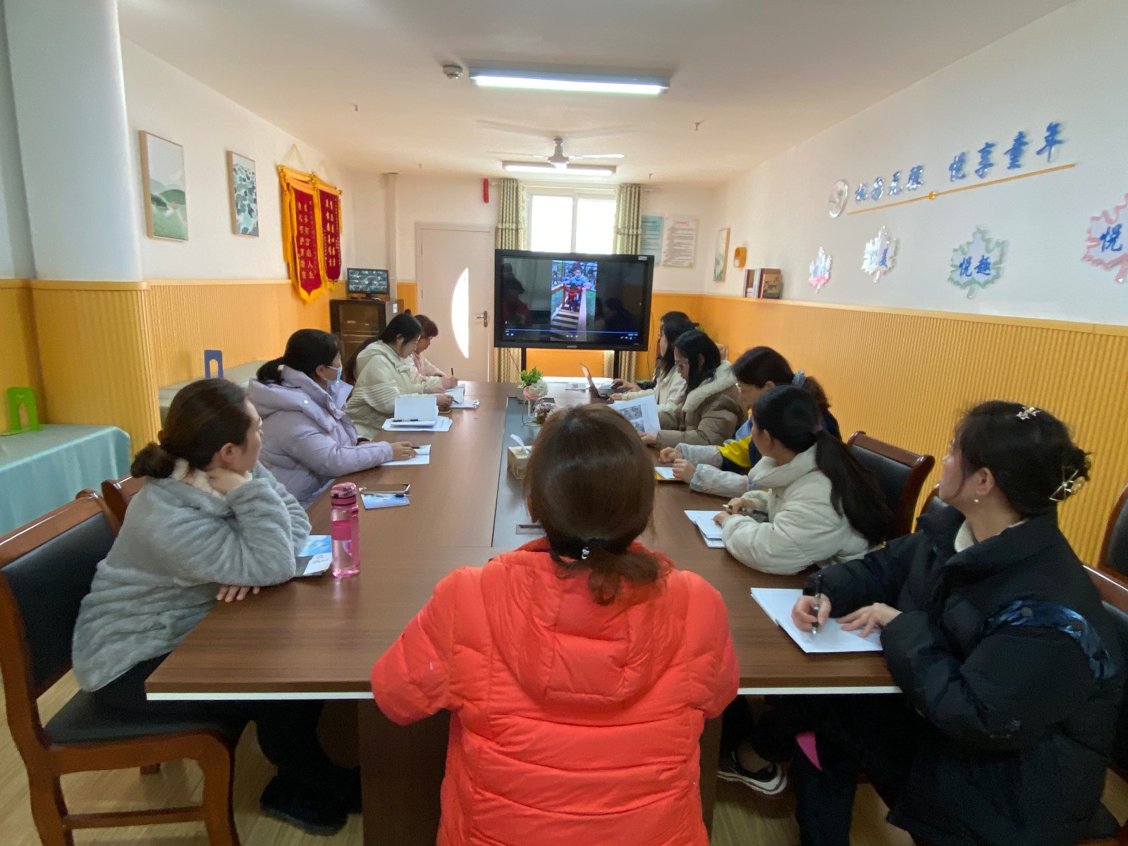 【枫香栖幼】聚焦观察   提升技能 ——栖霞幼儿园红枫园业务学习活动