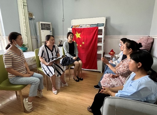 【枫香栖幼】接种新冠疫苗 共筑健康长城  ——记栖霞幼儿园红枫园新冠疫苗接种工作推进会