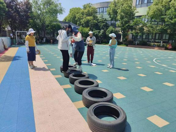 【枫香栖幼】晨锻研磨 一物多玩  ——栖幼五福园健康领域组教研活动（七）