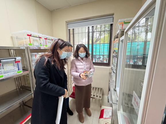 241210聚焦多元细节 护航幼儿成长——栖霞幼儿园五福园迎接十二月督学检查指导_html_m574523d.jpg