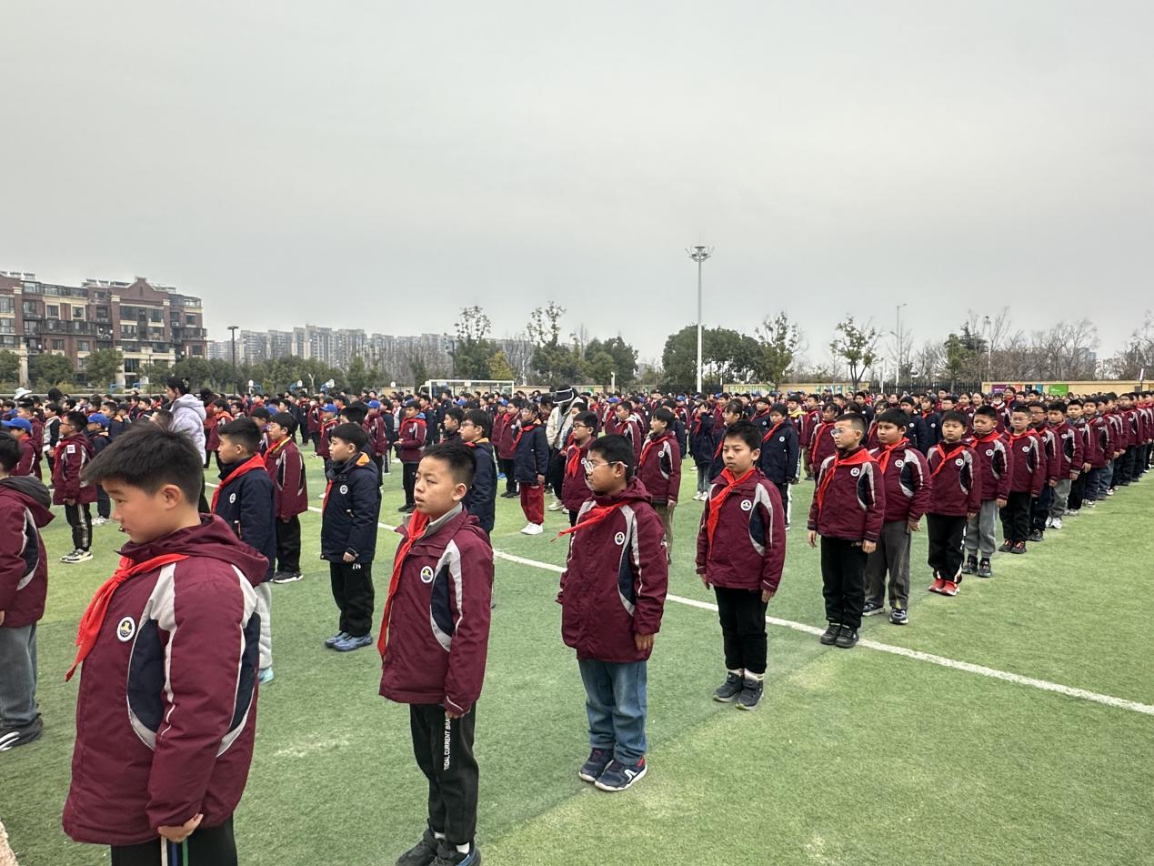 【博学广志】正值青春好韶华，队列队形展风采——金陵小学（广志路校区）开展队列队形及广播操比赛_html_mc6685de.jpg