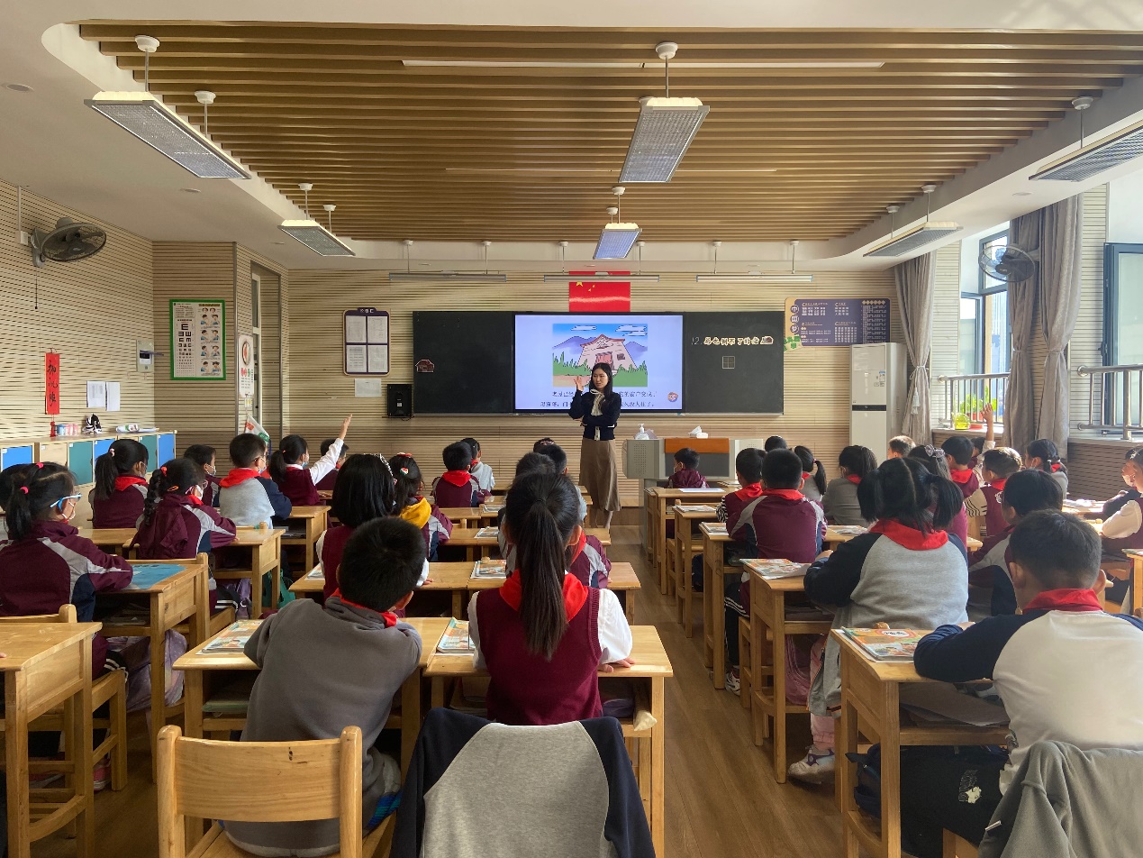 【博学广志】落实增效促成长，智慧课堂巧生花——金陵小学广志路校区语文组校本教研活动_html_m341025ef.jpg