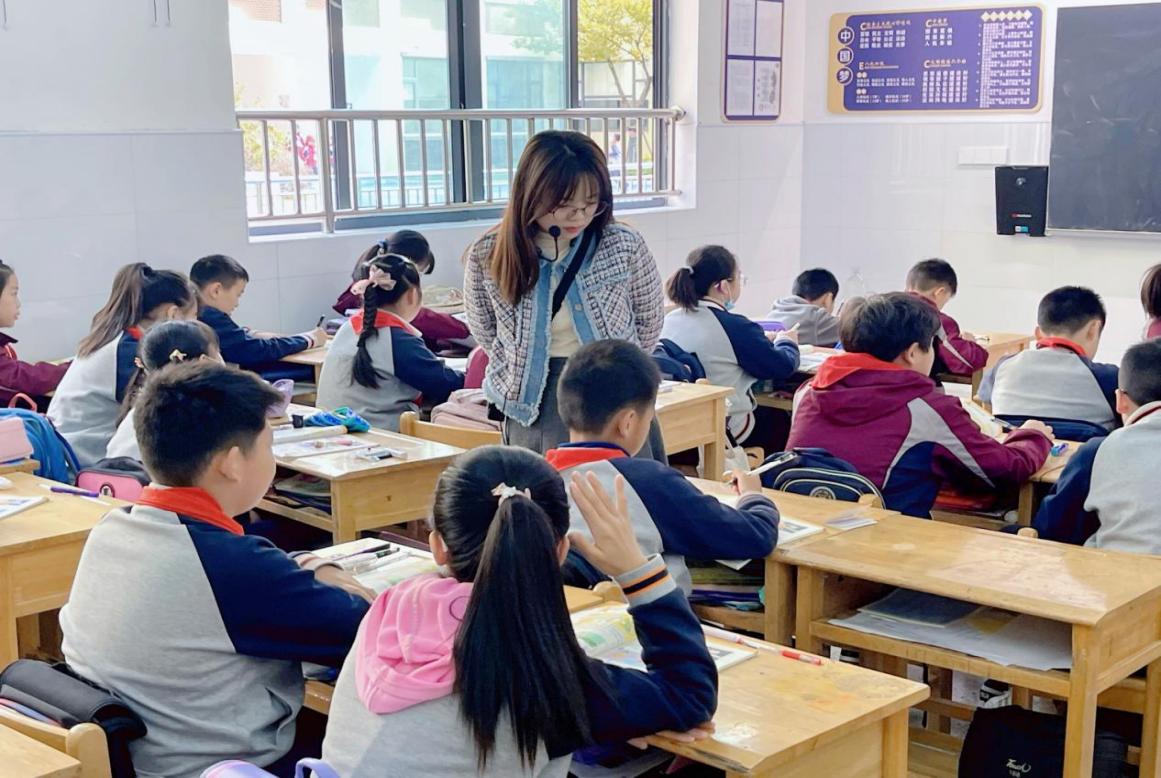 【博学广志】巧融中国文化 提升文化自信_html_m648cf904.jpg