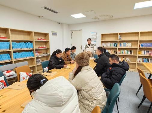 【博学广志】“悦读体育，共筑教育梦”——体育组读书分享交流活动 (1)_html_21edd53b.jpg