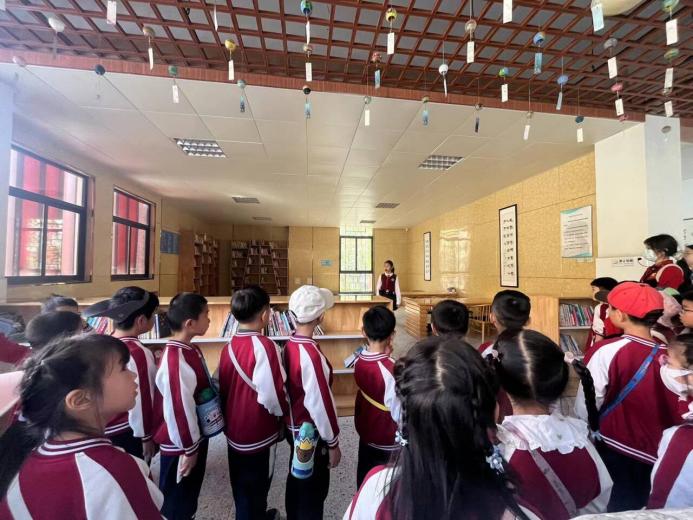 【湖畔·协同育人】幼小有约，衔接成长——金陵小学（仙林湖校区）与幼儿园幼小科学衔接交流活动_html_66067b2b.jpg