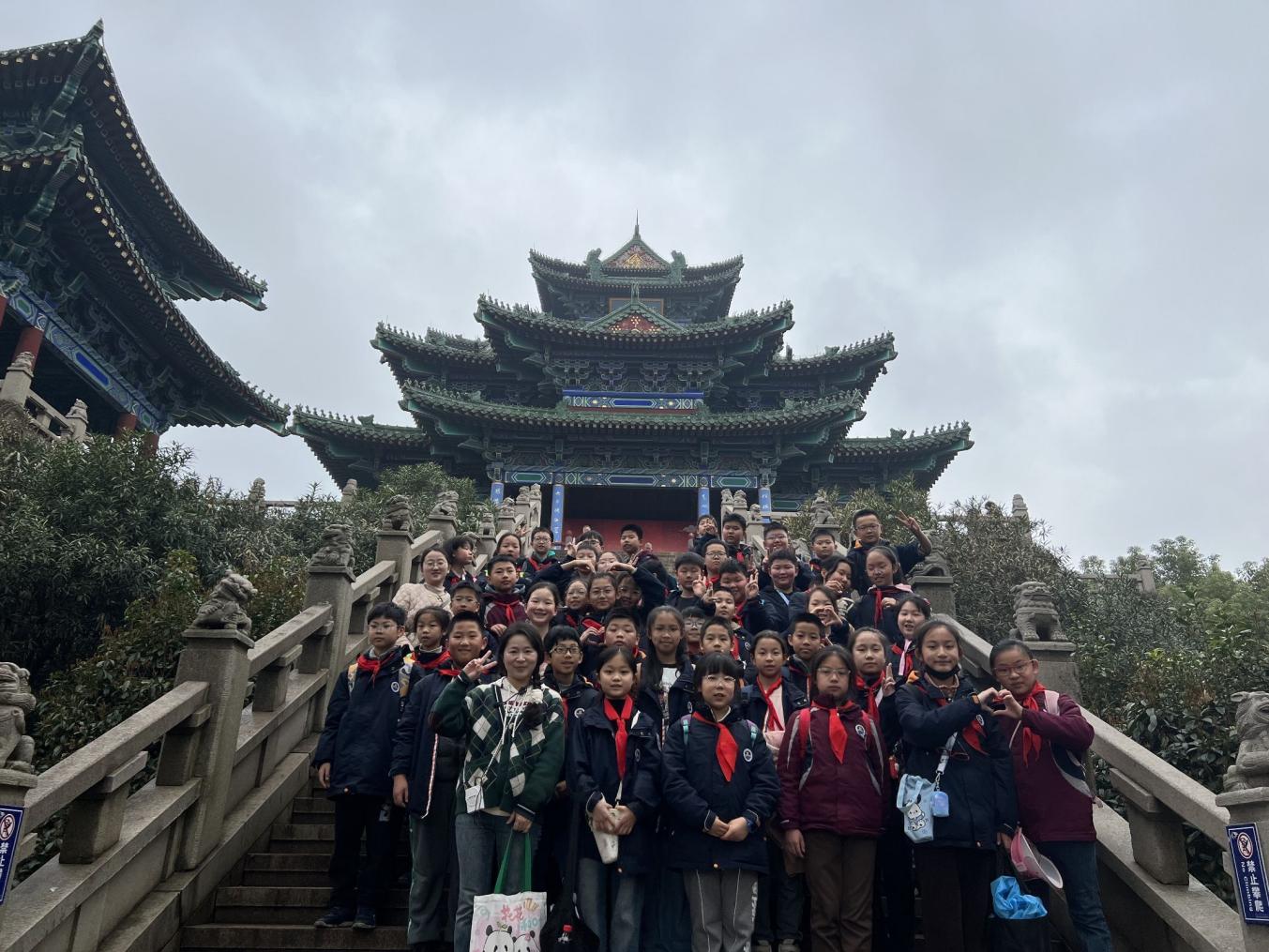 【湖畔·学生活动】探寻中华历史，传承爱国精神——金陵小学（仙林湖校区）2023-2024学年第二学期五年级春季研活动_html_m590b525a.jpg