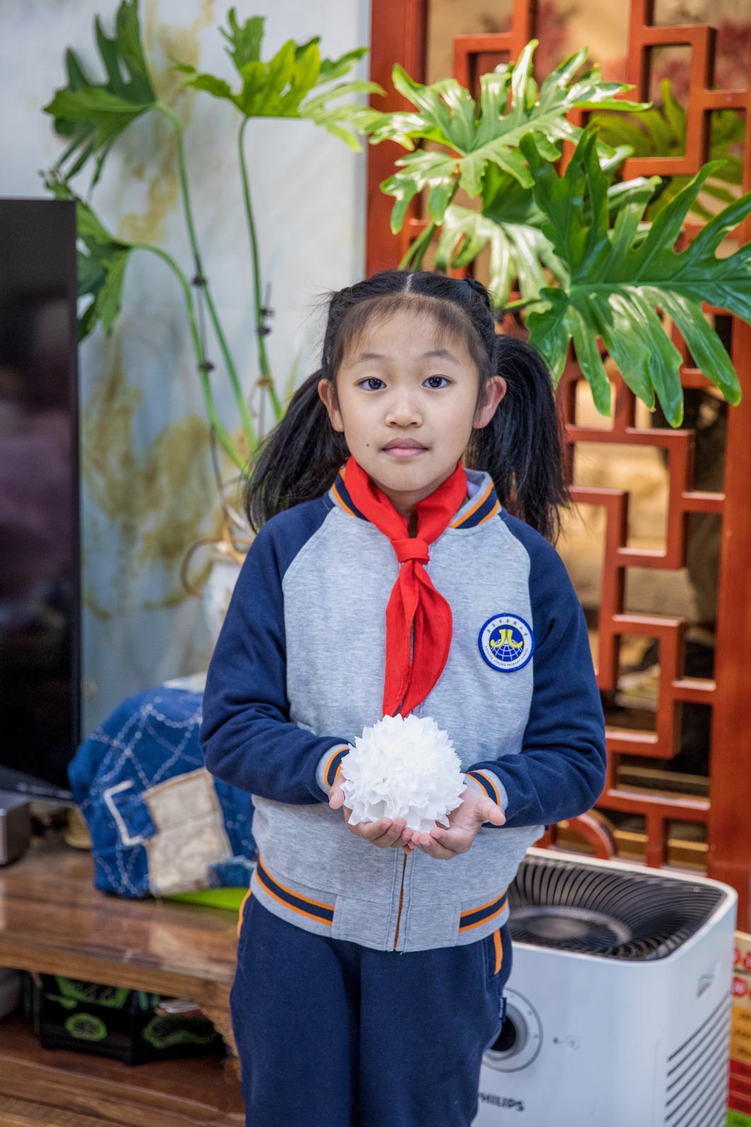 【博学广志】清明云祭扫 丰碑励童心——金陵小学广志路校区清明节云端祭扫活动(1)_html_m71f9b261.jpg