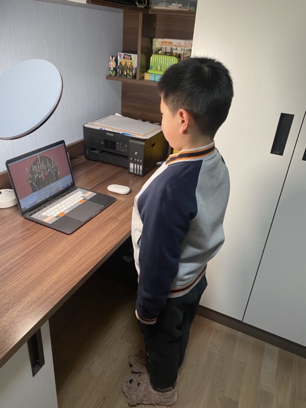 【博学广志】云端共守望 安全记心间——记金陵小学广志路校区第七周线上升旗仪式暨全国中小学安全教育日主题活动_html_6f07000d.jpg