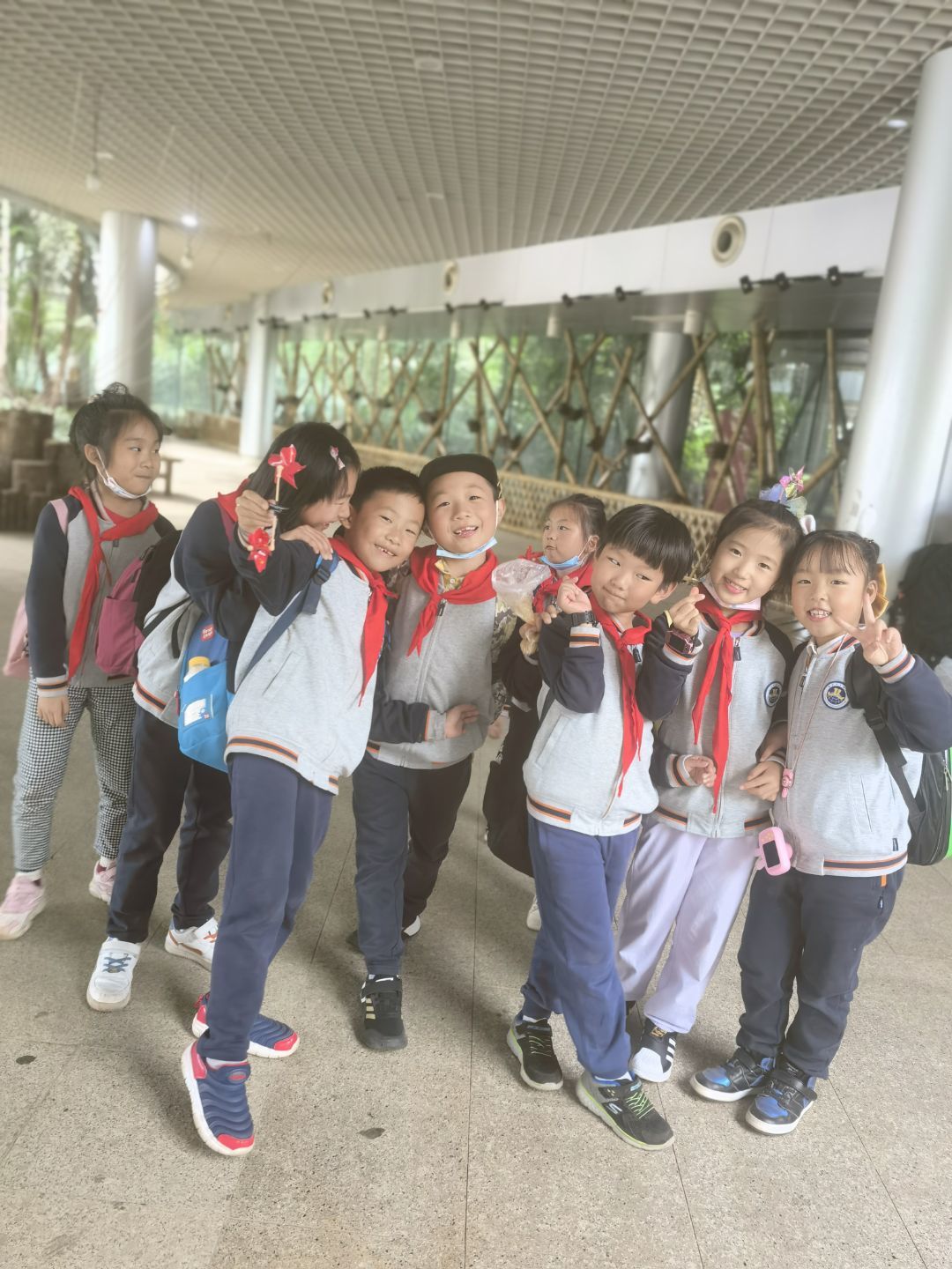 【广志先进班集体】齐欢乐 勤求知 采硕果——金陵小学广志路校区2020级7班_html_59c00ea5.jpg