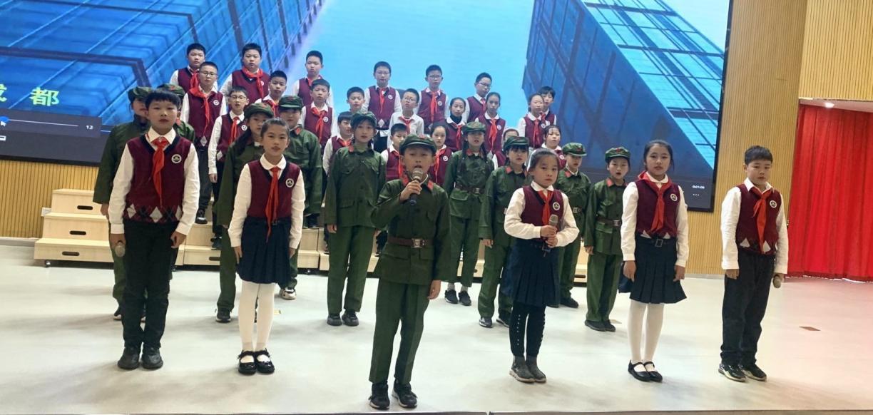 【博学广志】红歌传唱·童心向党——记金小广志路校区第三届广志艺术节暨“萌娃唱红歌”主题活动五年级诗朗诵专场_html_m391d7c5d.jpg