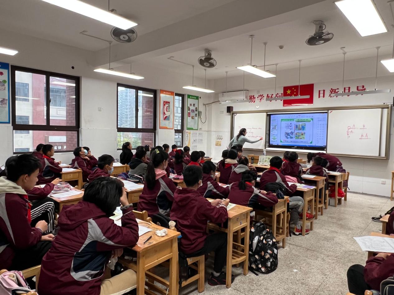 【湖畔·童化课堂】“双减”精神进课堂，行政听课促落实——金陵小学（仙林湖校区）“推门听课”活动（15）_html_m2bfe207b.jpg