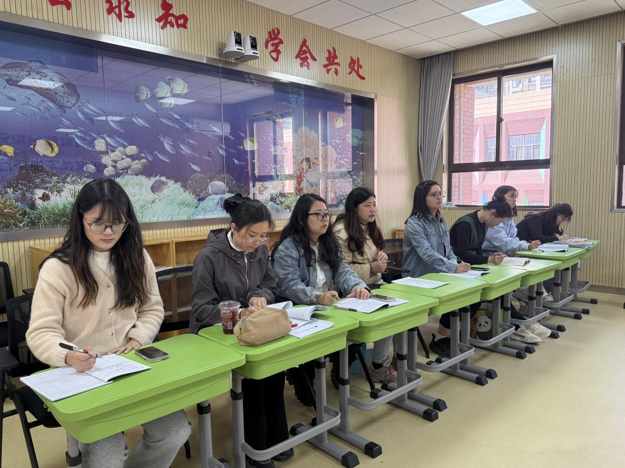 【湖畔·童化课堂】教研深耕促成长 思辨课堂展风采——语文组教研活动  _html_75f67c3a.jpg