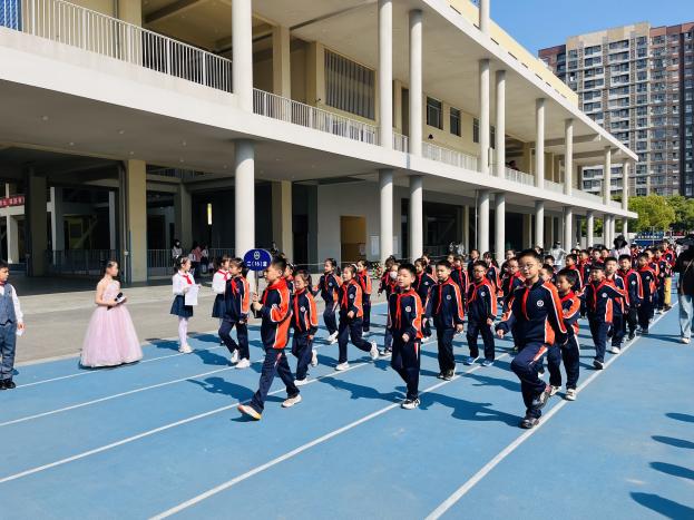 【湖畔·学生活动】“运动展风采，健康向未来” ——金陵小学（仙林湖校区）2023—2024学年春季运动会（二年级）_html_cfa6038.jpg