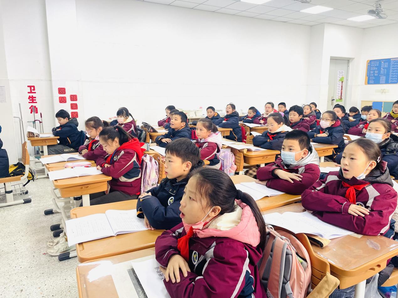 【湖畔·童化课堂】深耕细研踏歌行 共谱教研美新——音乐校本研修之课例研讨_html_467096a4.jpg