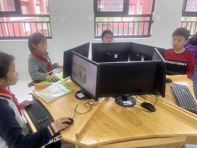 【湖畔光影】“双减”精神进课堂，行政听课促落实——金陵小学（仙林湖校区）“推门听课”活动（11）_html_36ceda4a.jpg