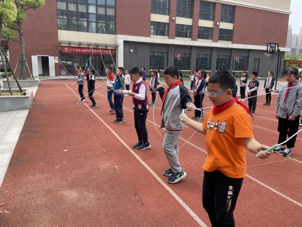 【湖畔光影】“双减”精神进课堂，行政听课促落实——金陵小学（仙林湖校区）“推门听课”活动（11）_html_159c4232.jpg