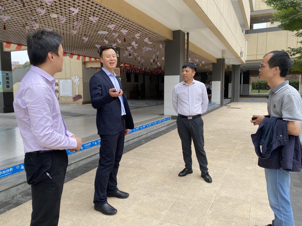 【博学广志】专家引领，助力学校特色发展_html_m6d83835b.jpg