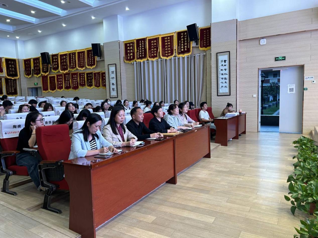 聚焦教育教学变革，推动学校高质量发展——记焦作市马村区实验学校老师走进金陵小学（仙林湖校区）(2)_html_7fb9be9e.jpg