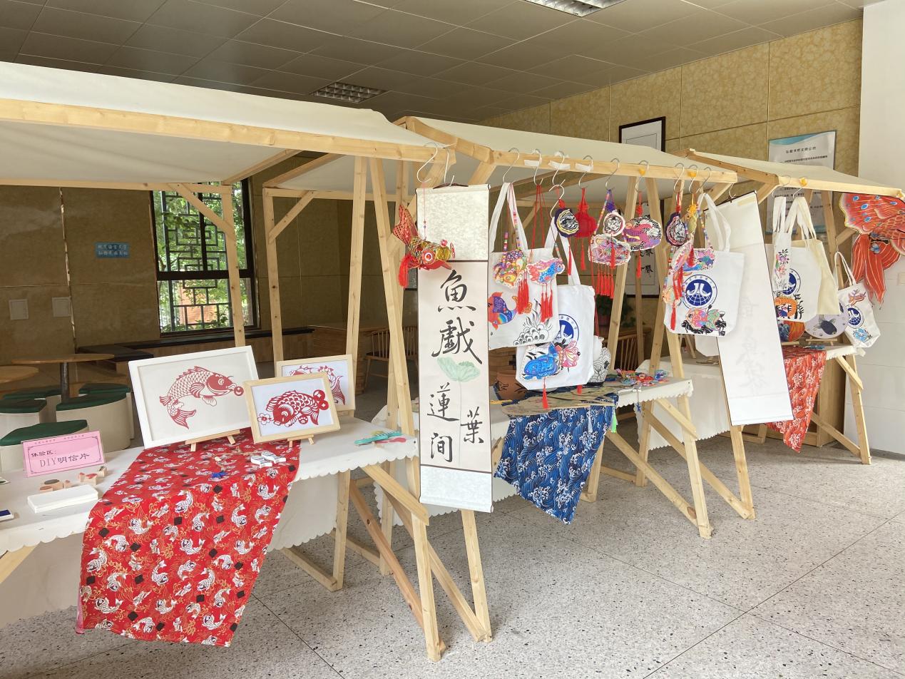 传承宋韵美学，创新传统艺术——栖霞区小学美术“鱼戏莲叶”主题大单元活动_html_6645ef9e.jpg