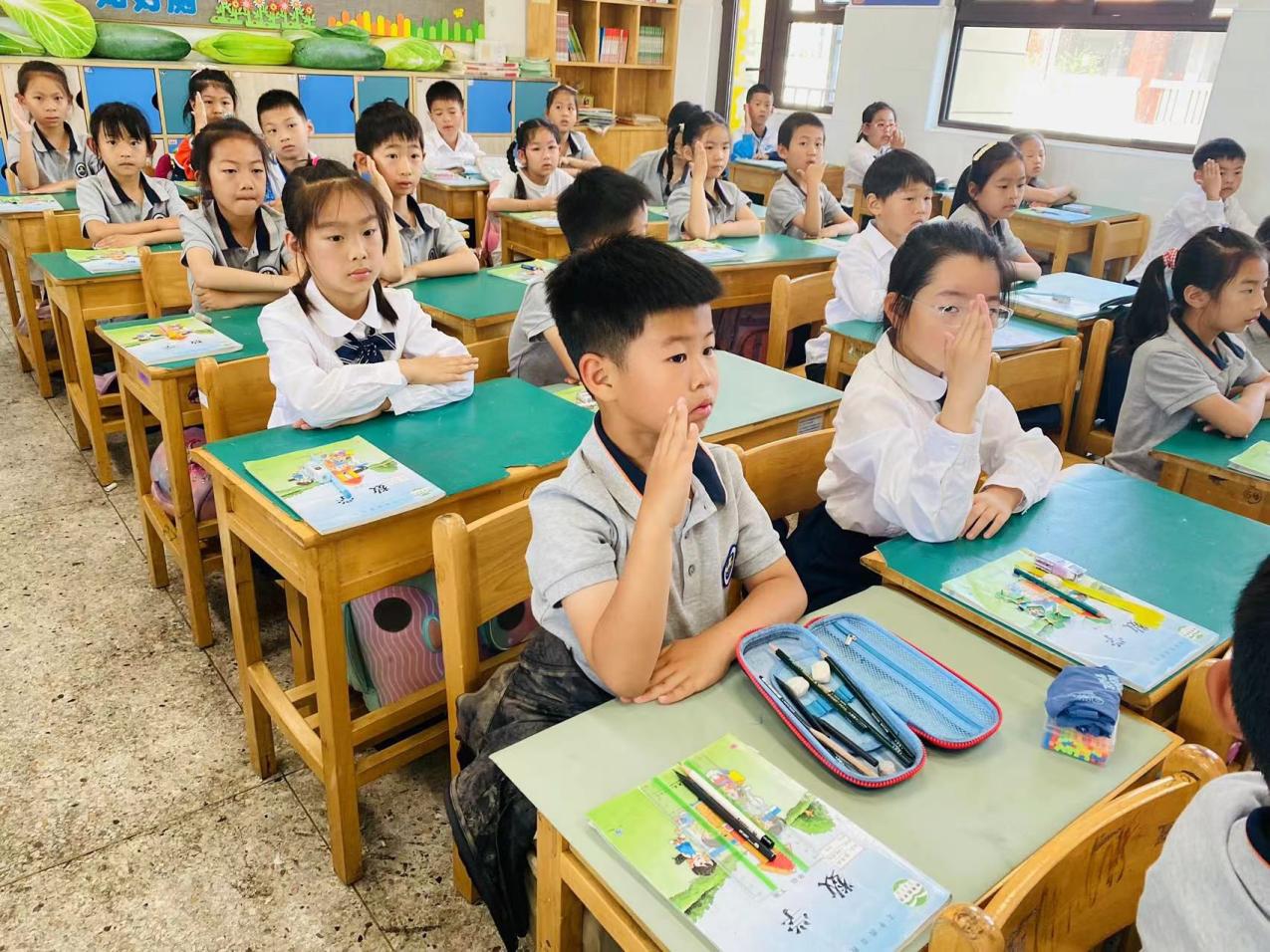 【湖畔·童化课堂】理解算理 掌握算法 扎实基础——数学校本研修之课例研讨（215）_html_5074c33a.jpg