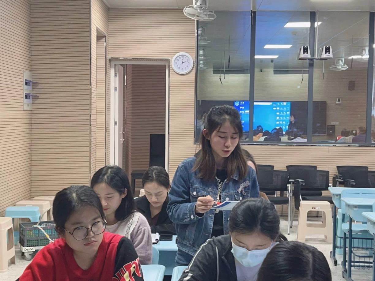 【博学广志】聚力同行 研思共进——记金陵小学广志路校区数学组教研（7）_html_7592d953.jpg