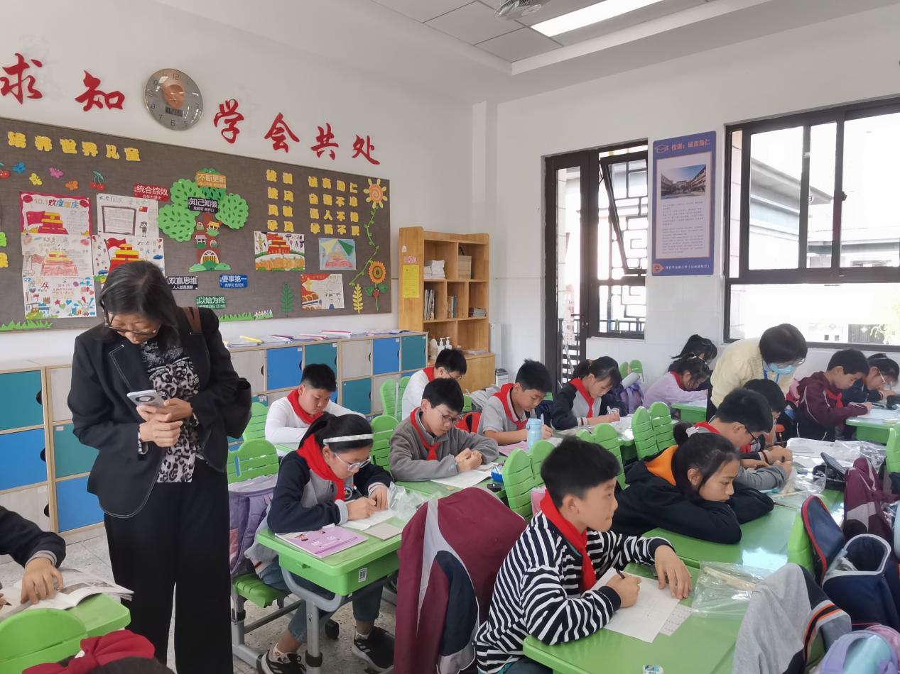 【湖畔·协同育人】督劳动教育，促学生成长——记金陵小学（仙林湖校区）10月专项督导_html_d36dc14.jpg