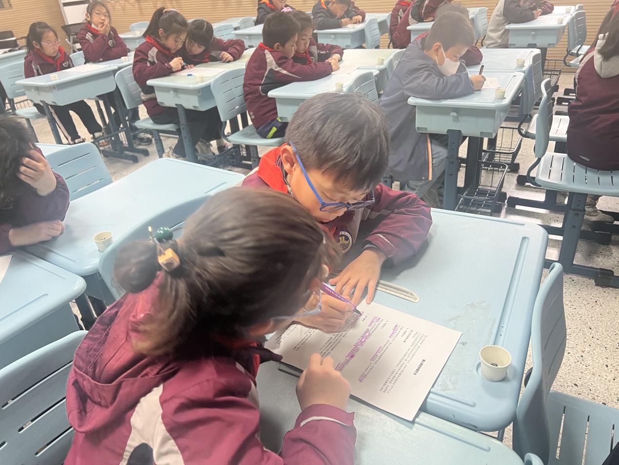 【博学广志】以研促教，共同进步——金陵小学广志路校区科学组校本教研活动_html_m620d5a22.jpg