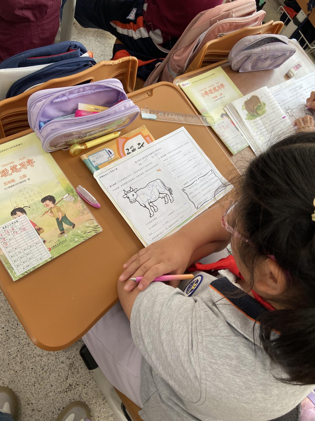 【湖畔·童化课堂】潜心细研，深耕课堂——记金陵小学（仙林湖校区）三年级语文组教研_html_m17b66dc2.jpg
