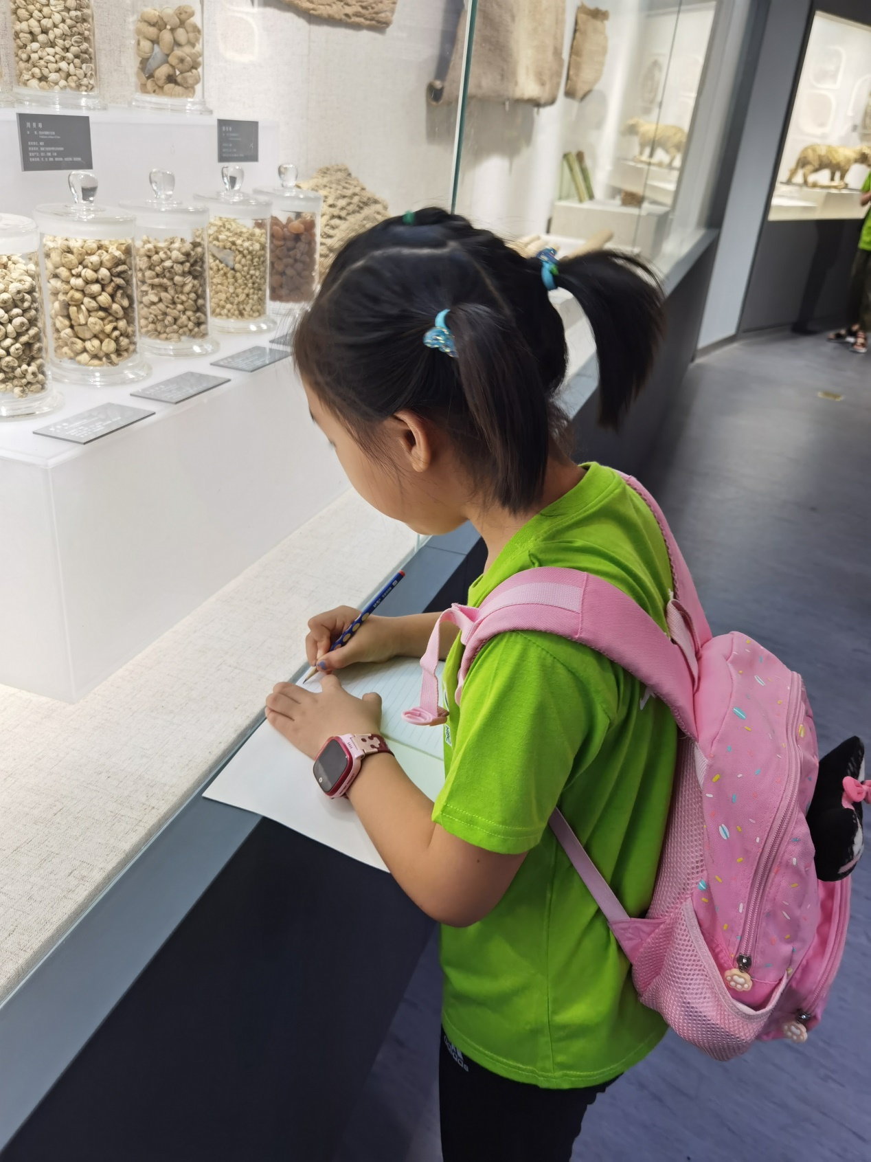 【博学广志】识医药，品文化，乐传承——“岐黄校园行”中医药文化游学夏令营顺利开营_html_m538032d6.jpg