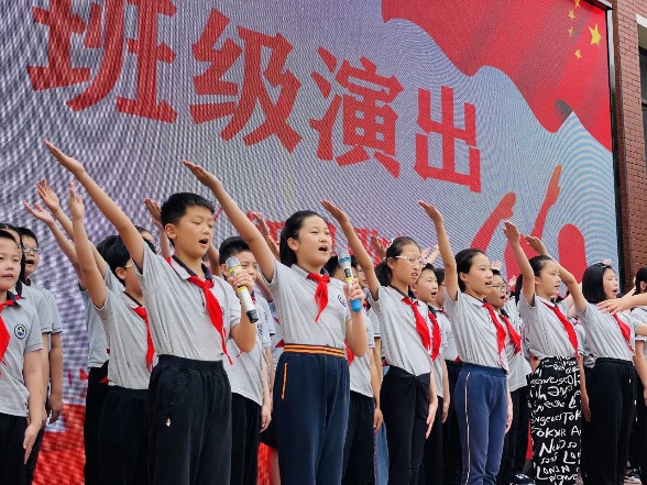 【湖畔光影·升旗仪式】“诚信考试”主题——金陵小学（仙林湖校区）第十九周升旗仪式_html_m1f9ffaff.jpg