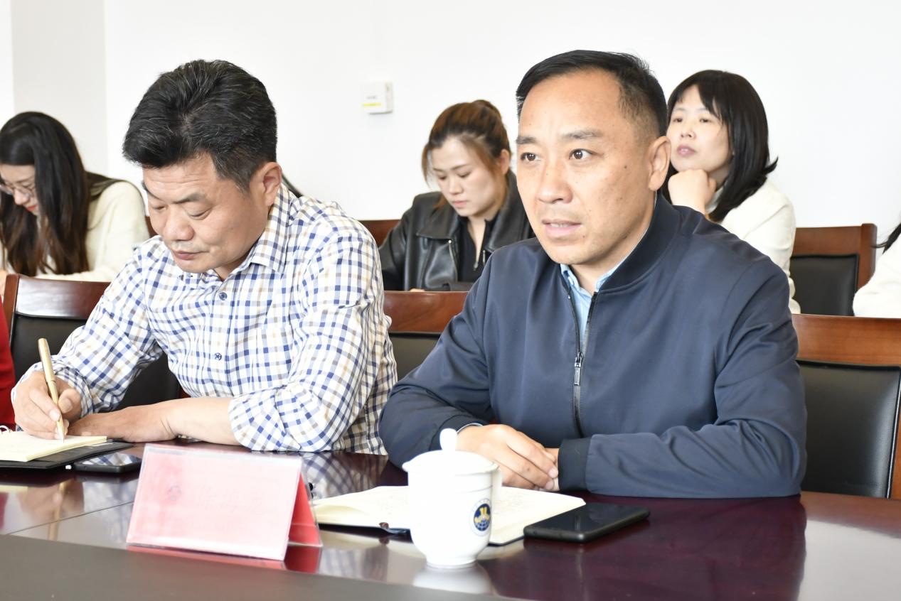 【博学广志】南南不辍助成长 合作共赢创辉煌——记南京市金陵小学广志路校区欢迎南中医实习生活动_html_m5162027b.jpg