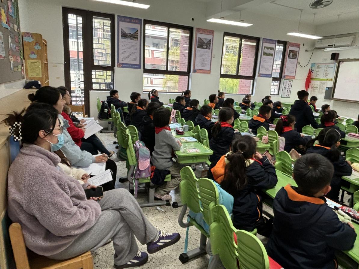 【湖畔·童化课堂】探索乘法奥秘，开启数学新篇——数学校本研修之课例研讨（232）_html_1900c28f.jpg