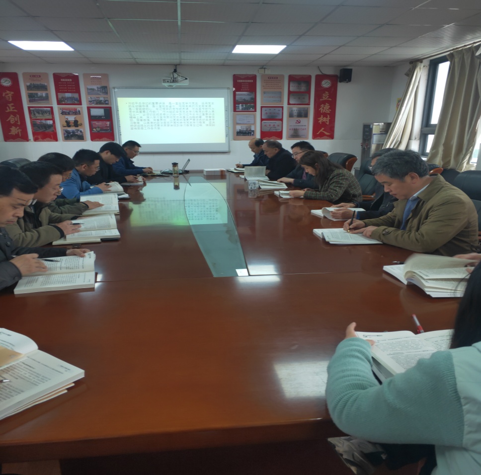 （尊荣营中）学习党史 践行使命_html_m1d570590.jpg