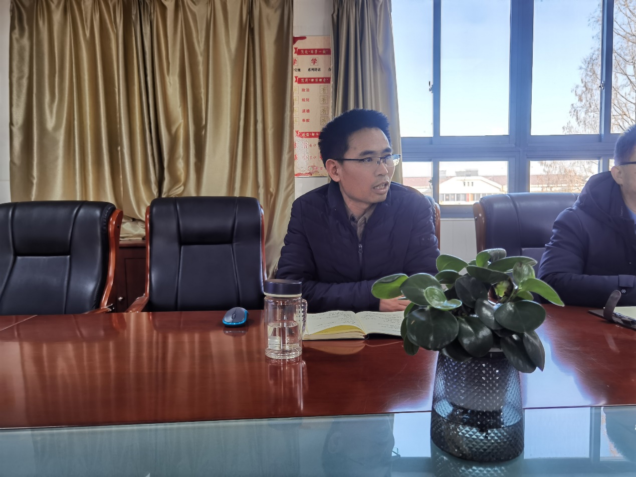 青年教师会议新闻稿_html_m32d7c2ad.jpg