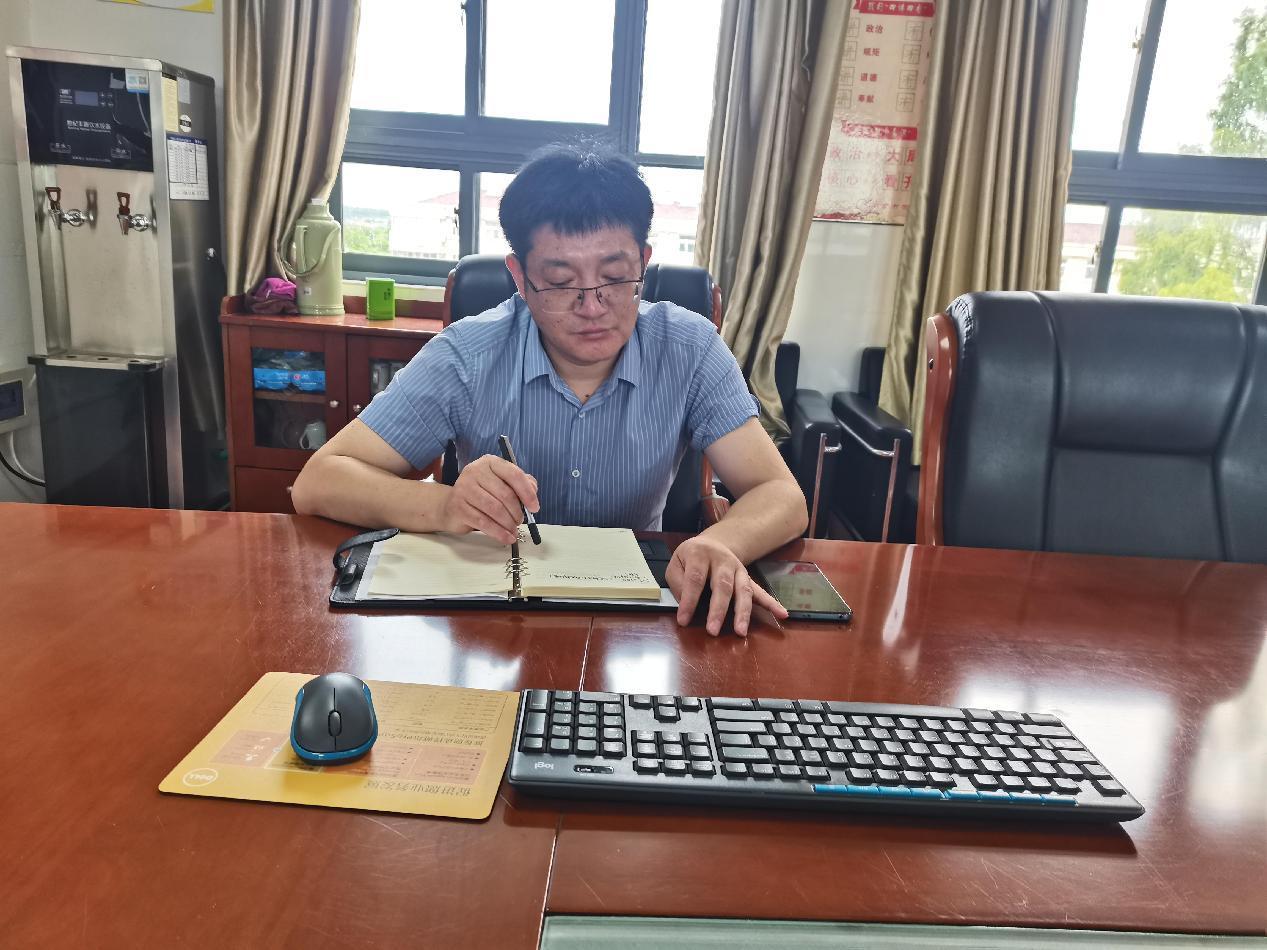 立足新起点 奋进新征程 (3)_html_m27888e61.jpg