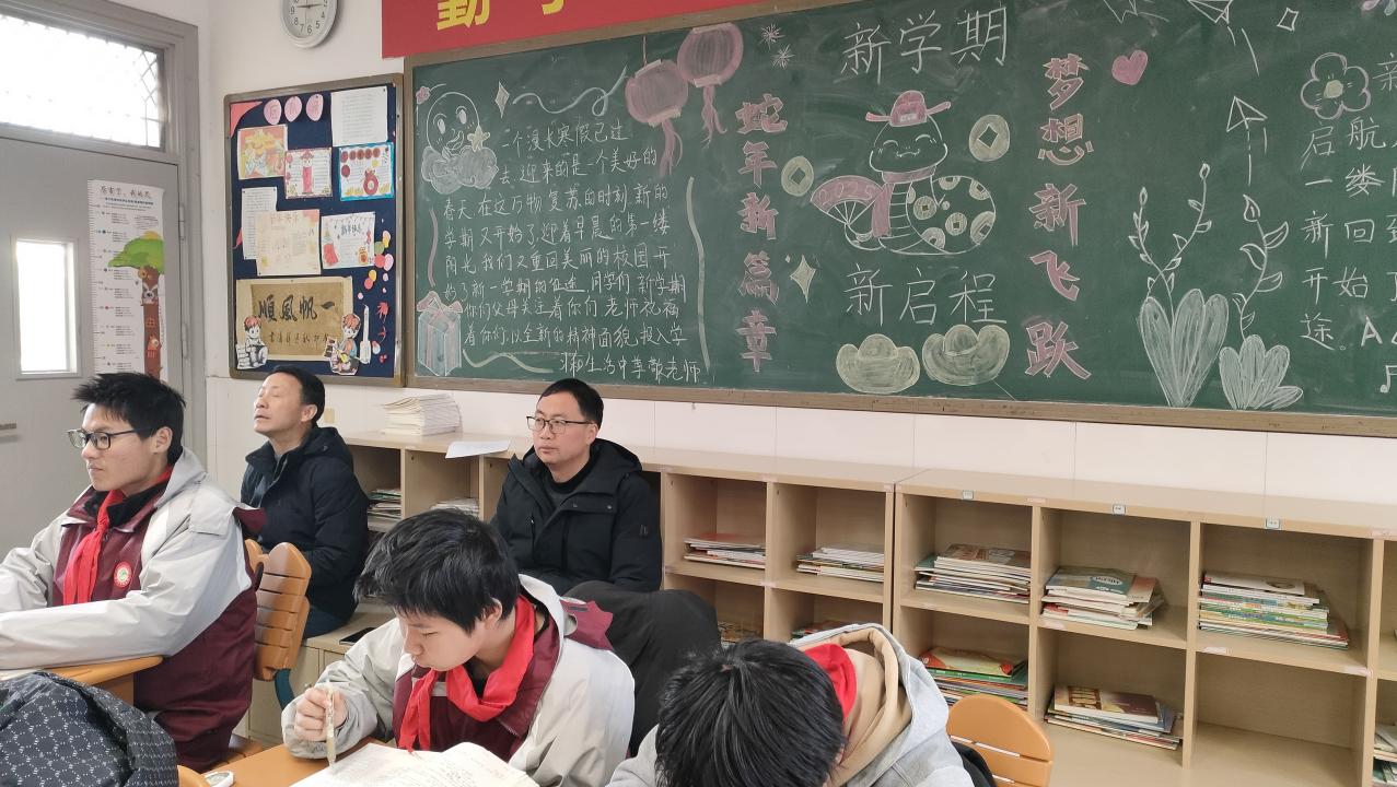 1-8周开课新闻报道_html_5aefe4e5.jpg