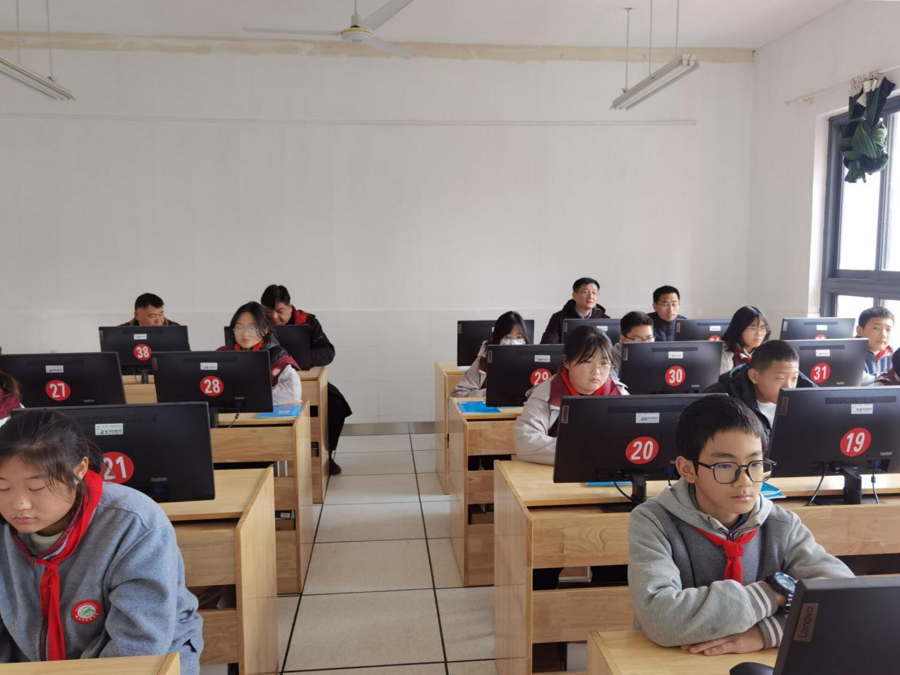 新闻报道-12月份青年教师汇报课_html_m5a937888.jpg