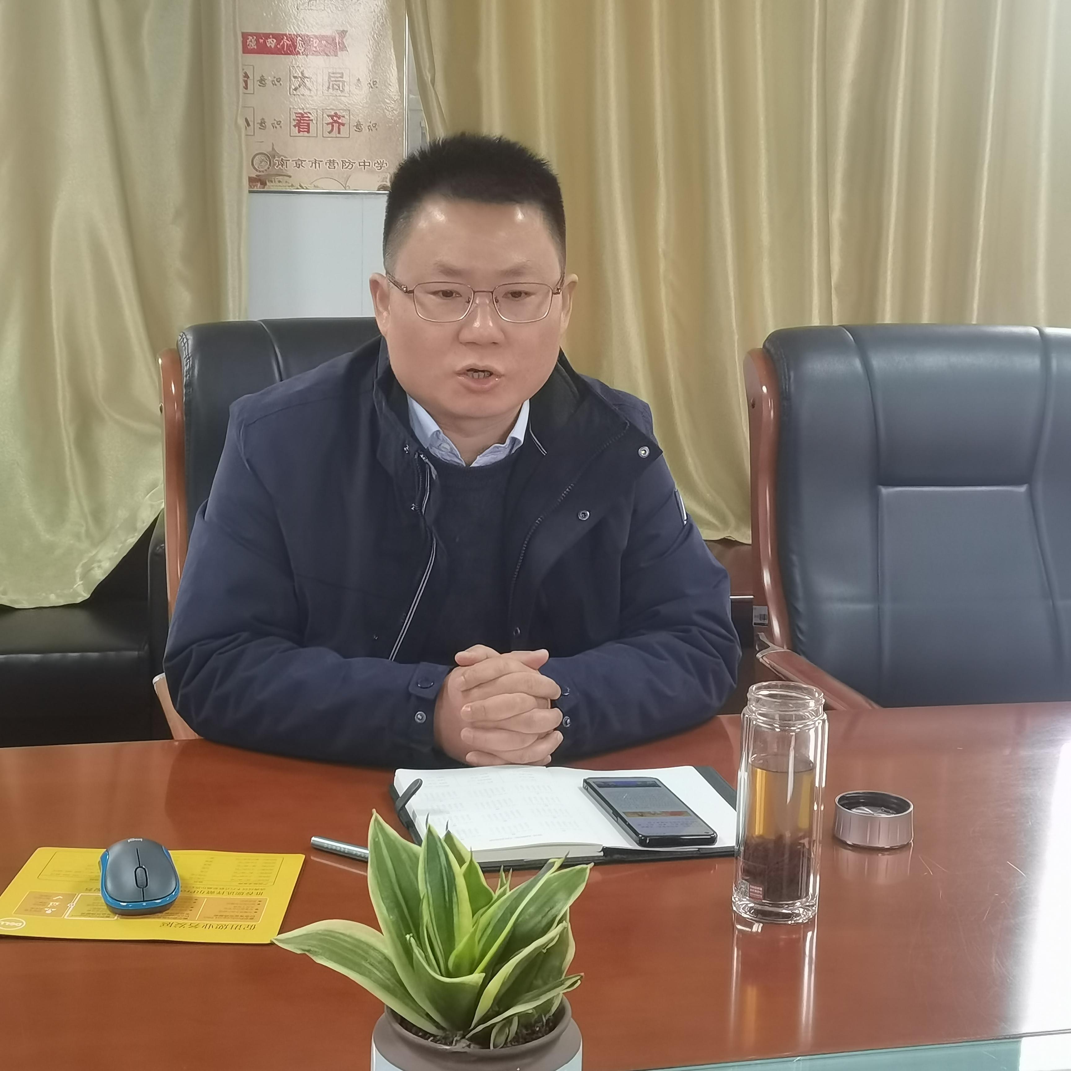 2勇担当善作为 助力“小而优”学校高质量发展——营防中学2022-2023第二学期开学行政会议_html_m2ea81a7c.jpg