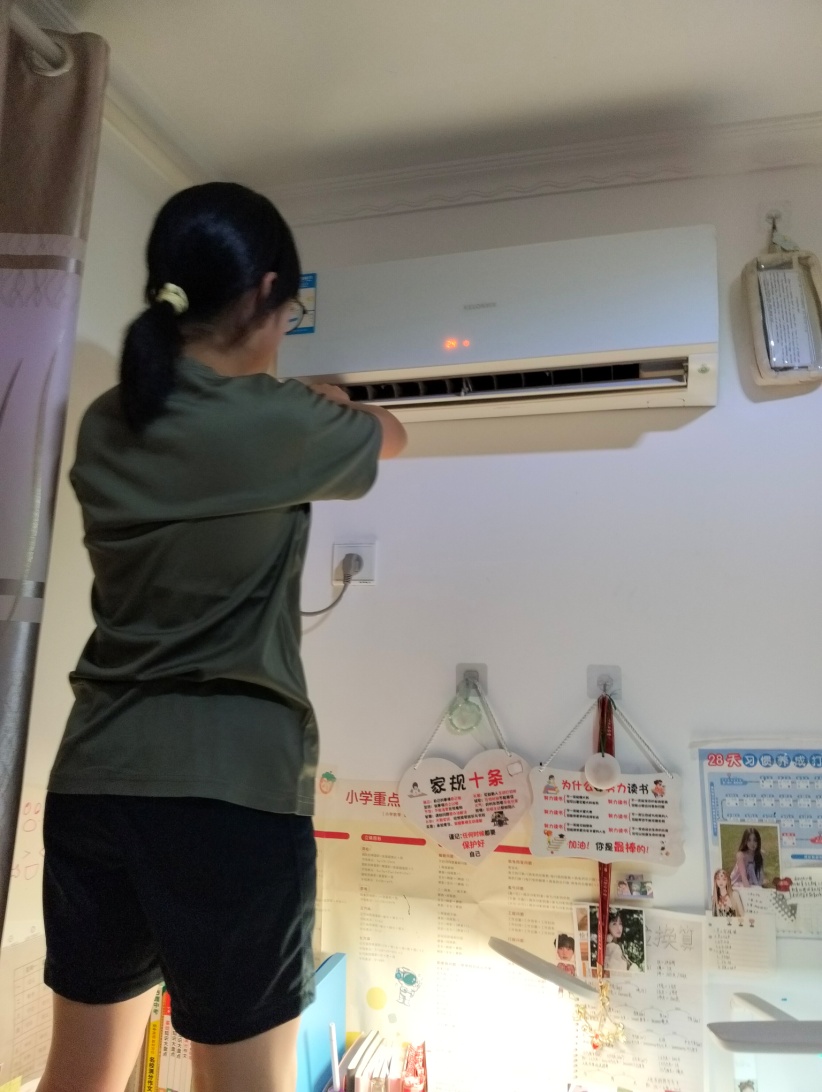 暑期劳动实践活动新闻稿_html_m79d78d78.jpg