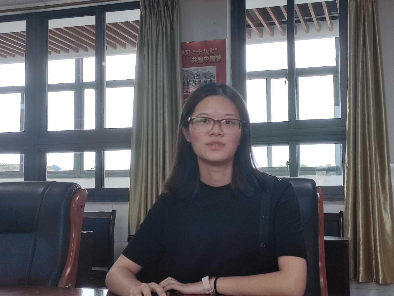 【尊荣营中】让青春在奋斗中绽放光彩(1)_html_m7589e849.jpg
