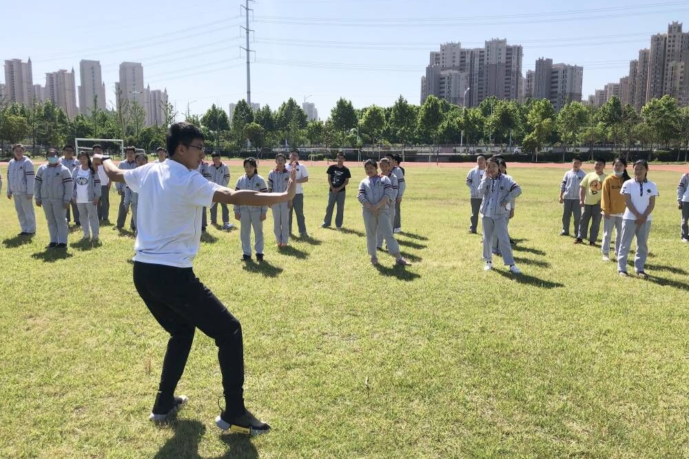 赵伟老师教育故事分享_html_117545fd.png