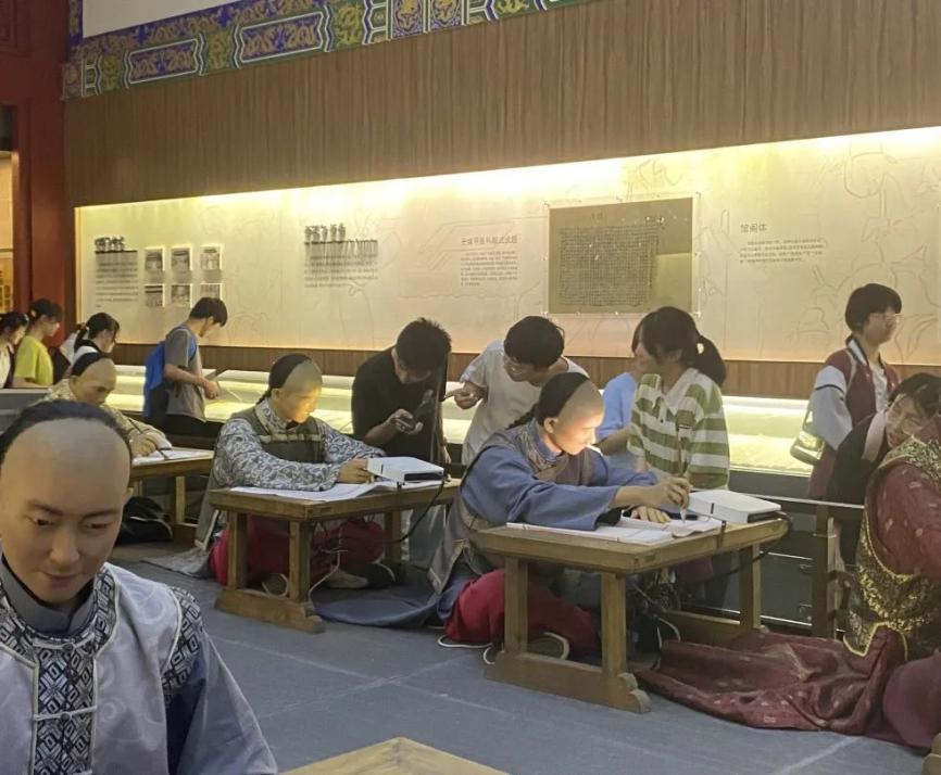 【尊荣营中】寻觅六朝烟火 传承金陵文化——南京市营防中学组织初三年级语文研学活动_html_m454eca48.jpg