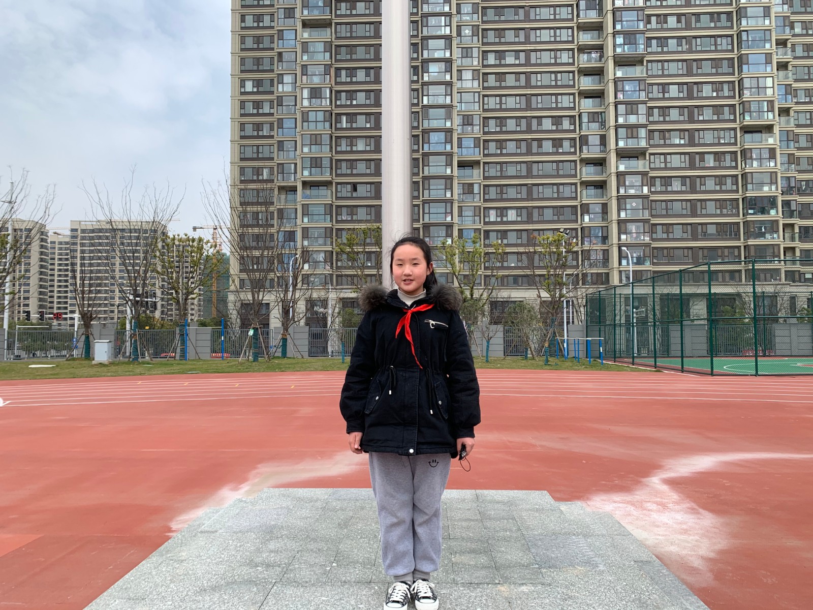 【悦群燕小』健康快乐地学习生活——燕子矶中心小学第二周升旗仪式