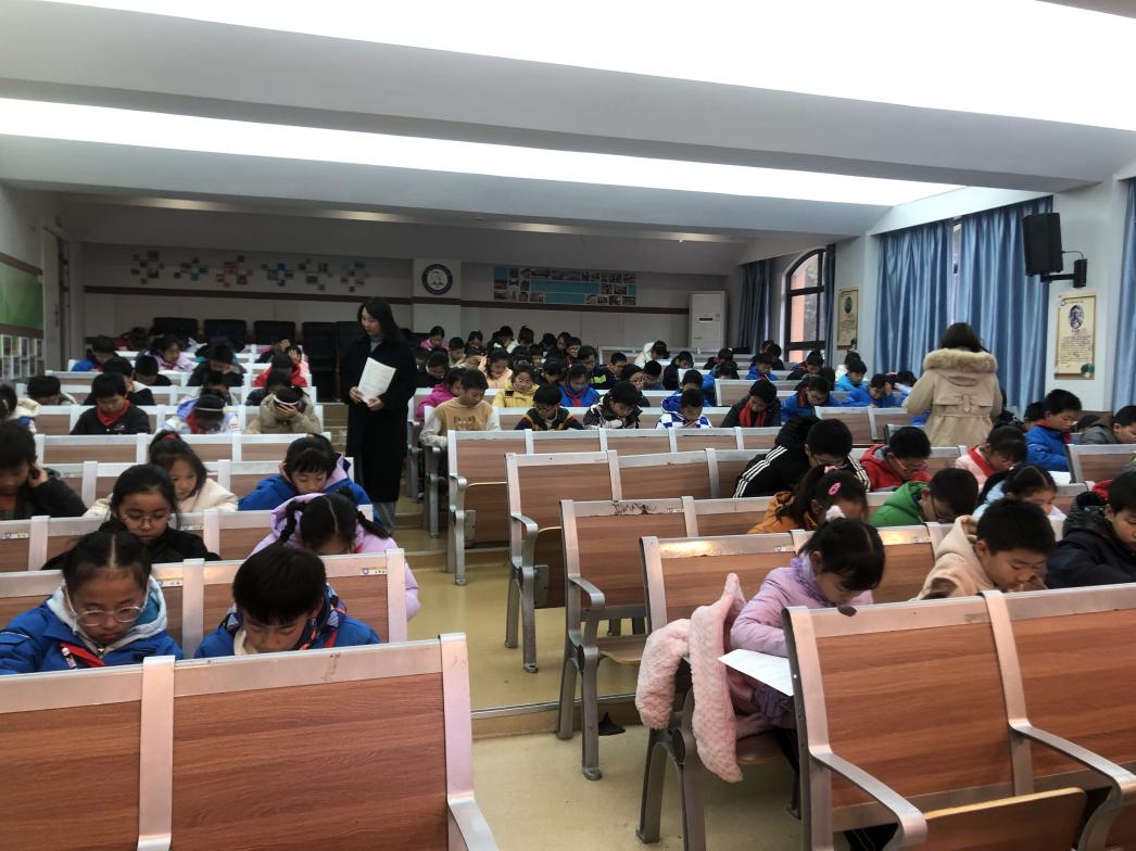 幕小开展第36届栖霞区中小学“金钥匙”科技知识竞赛个人初赛_html_3bf65663.jpg
